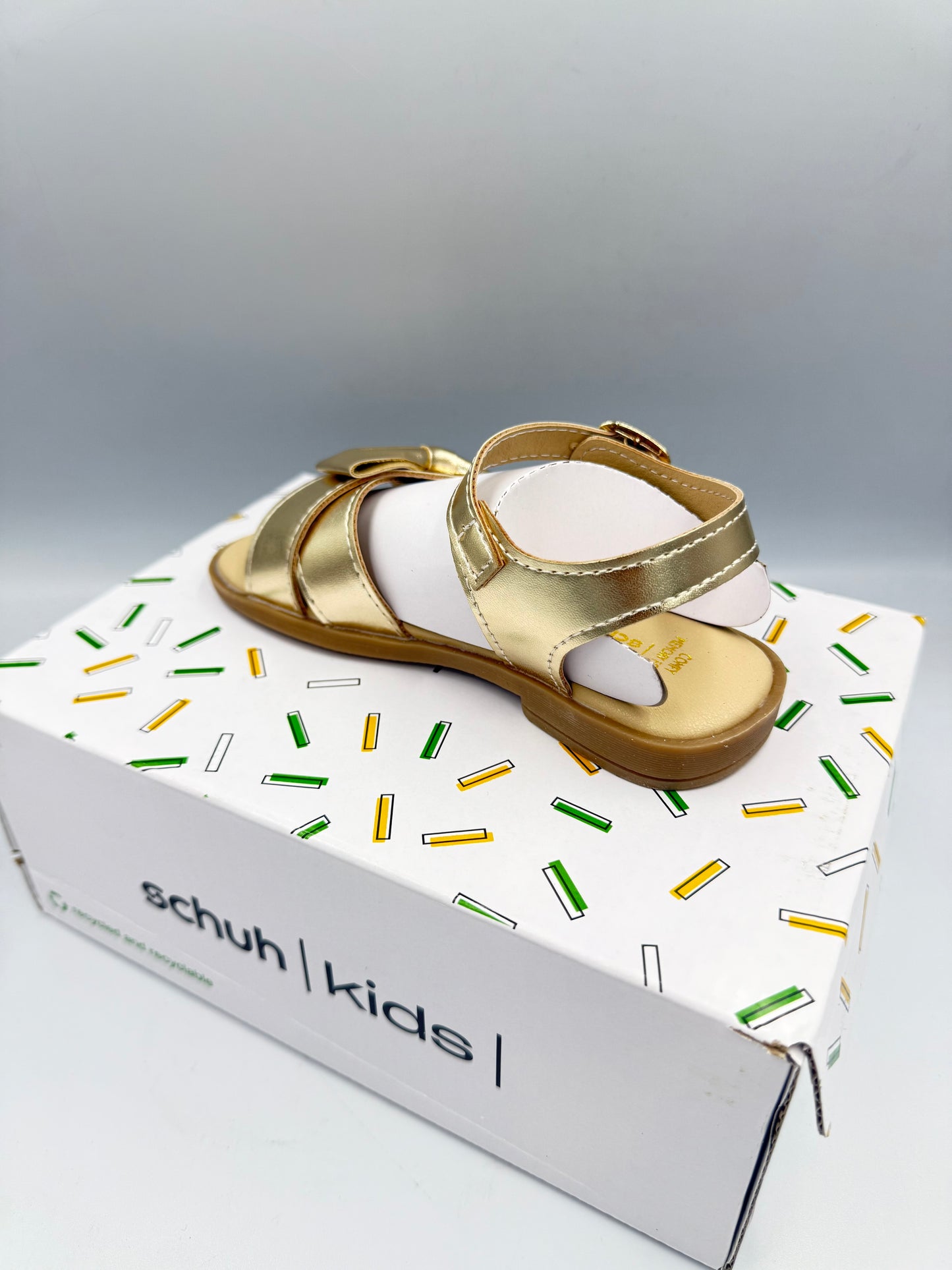 Kids Tinker Bow Sandal - Comfortable Gold Summer Shoes