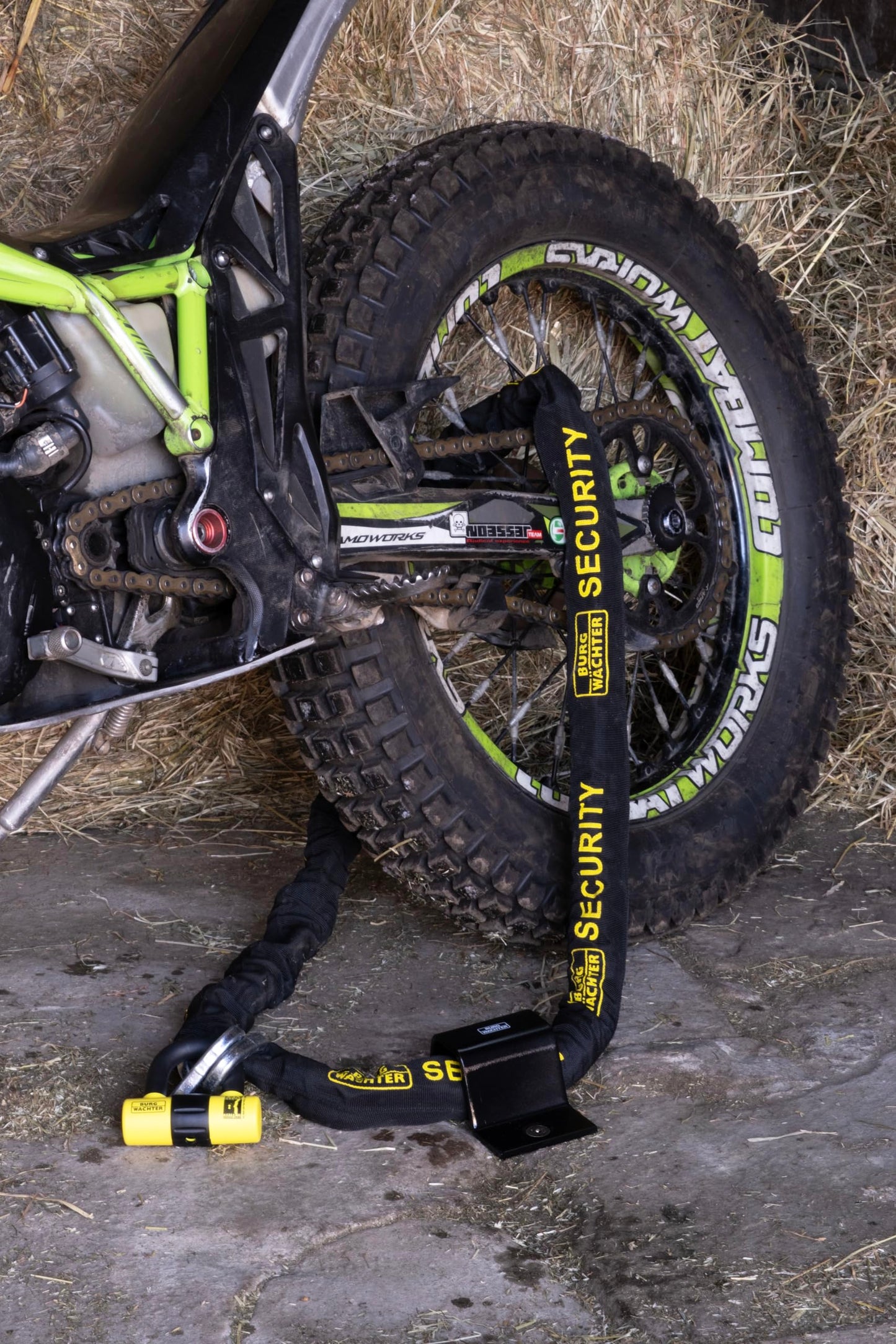Burg Wachter Sold Secure Gold 12mm 2M Motorbike Chain Lock Kit