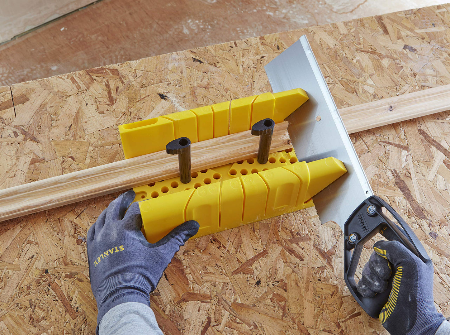Stanley Clamping Mitre Box & Tenon Saw STA120600 Durable Precision Cutting Tool