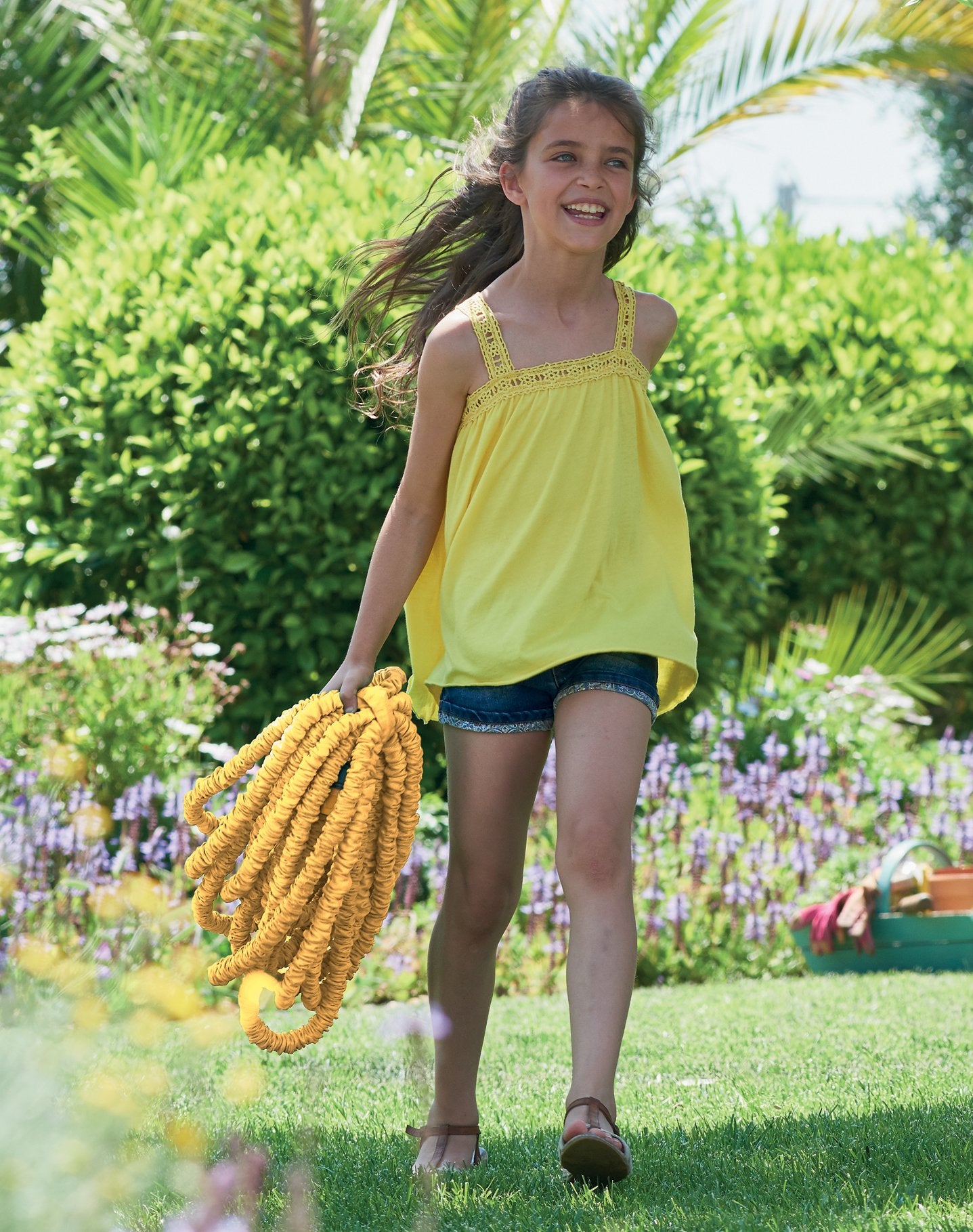 Hozelock Superhoze 40m Expanding Garden Hose - Durable & Flexible