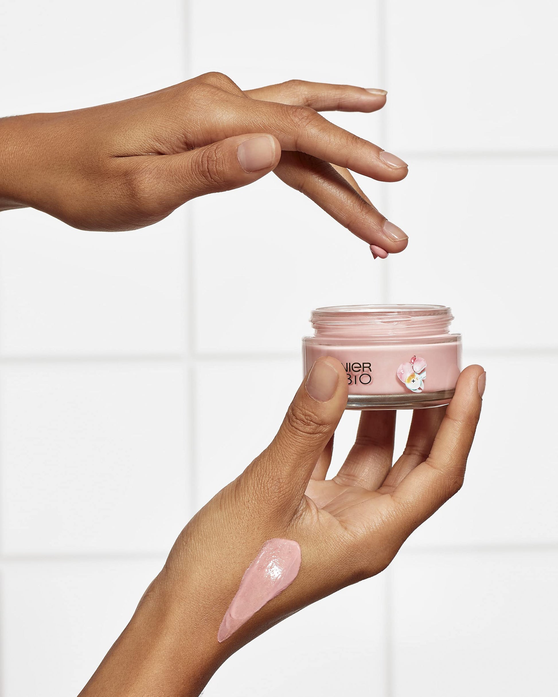 Garnier Bio Rosy Glow 3-in-1 Rose Cream 50ml - Youthful Glow