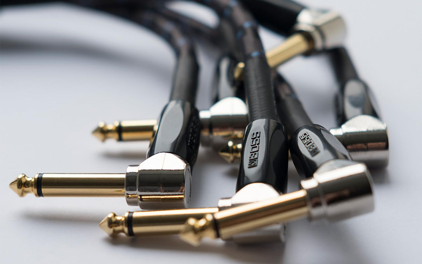 Boss BIC-10A TS Straight to Angled Instrument Cable 10 Feet