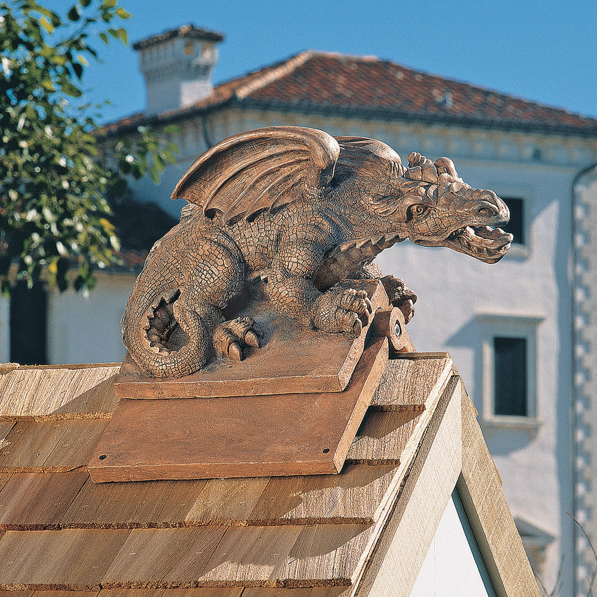 Design Toscano Apex Winged Dragon Sculptural Roof Cresting in Brown
