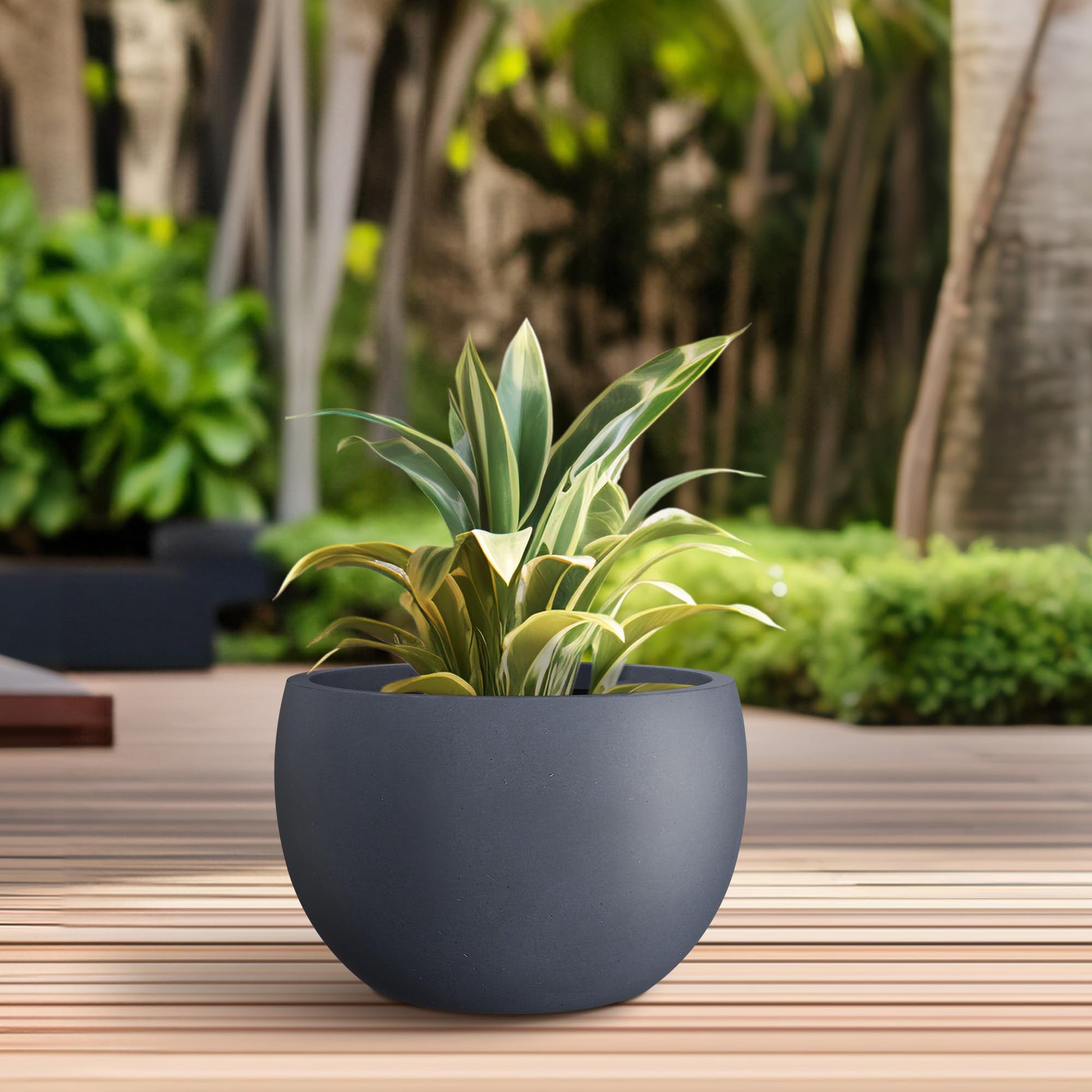 Large Concrete Planter in Charcoal 15.7 Inch / 40cm Round Garden Pot