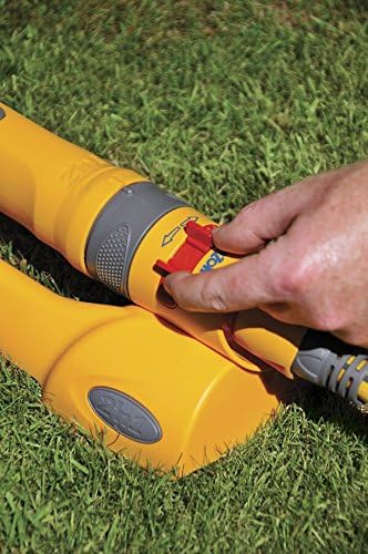 Hozelock Ultimate 30m Hose Pipe & Hozelock Oscillating Sprinkler Pro 200m Bundle Set