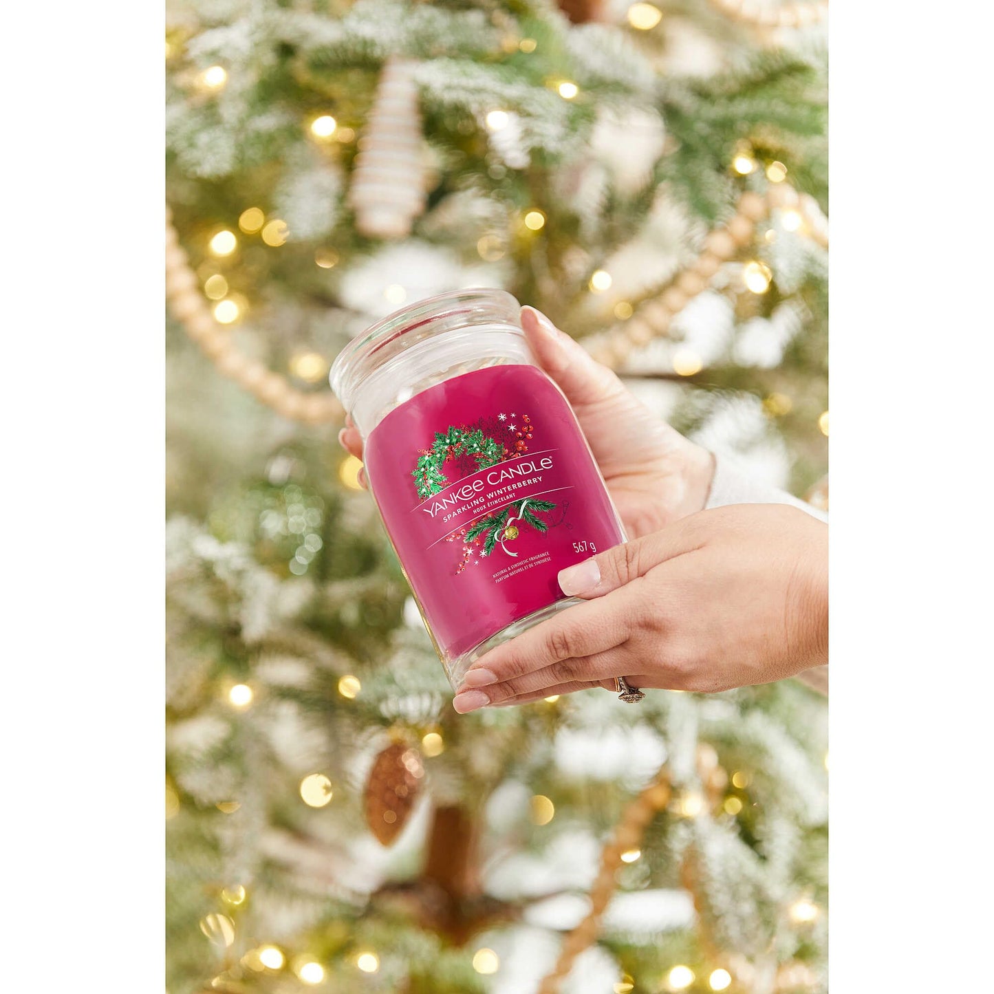 Yankee Candle Signature Large Scented Jar Candle - Sparkling Winterberry