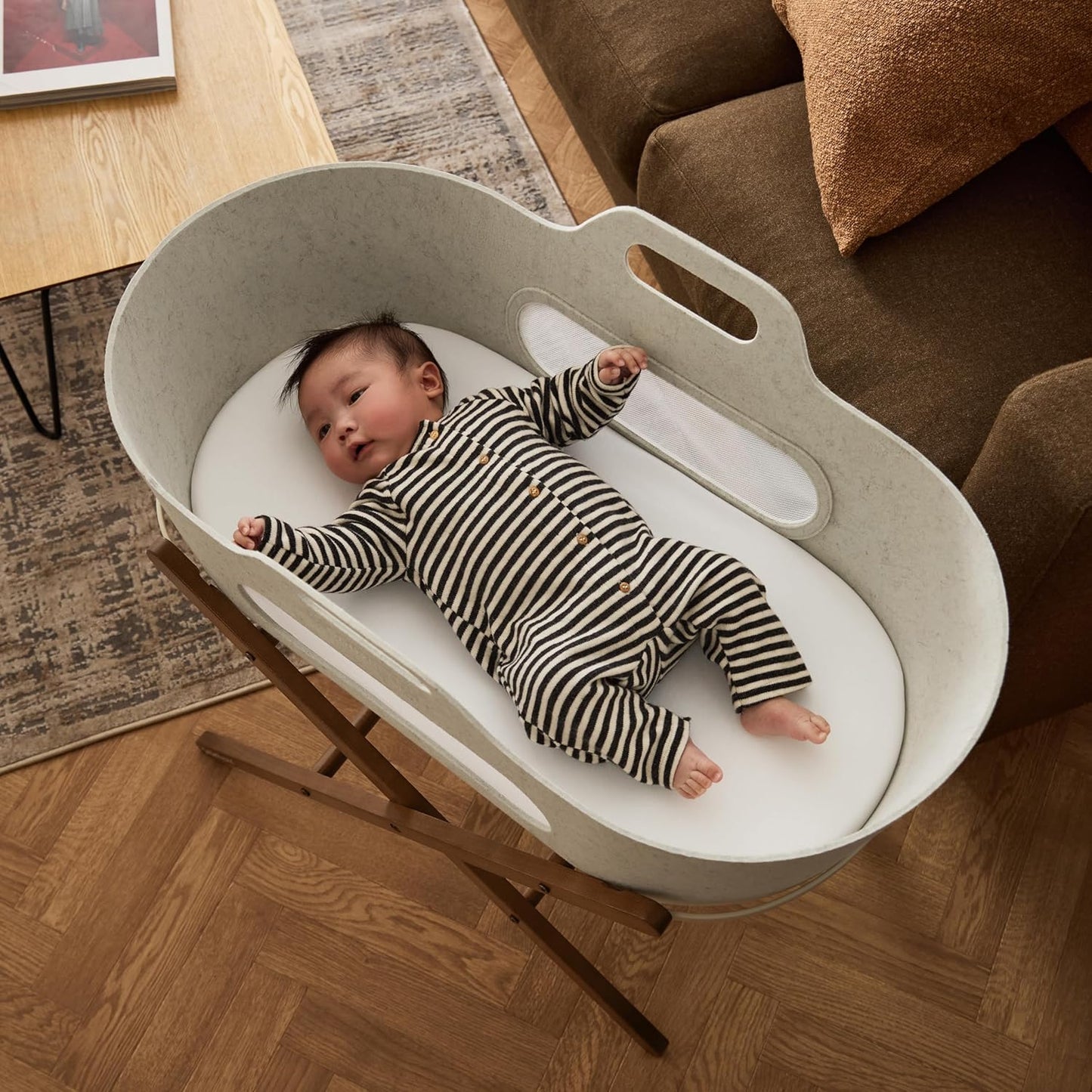 Snuz SnuzBaskit Moses Basket with Stand & Mattress - 6M - Barley & Walnut