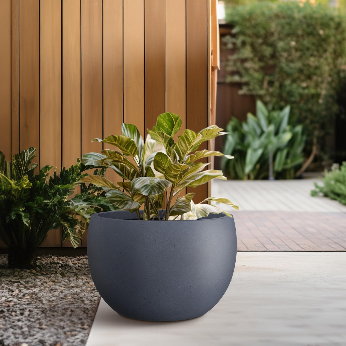 Large Concrete Planter in Charcoal 15.7 Inch / 40cm Round Garden Pot